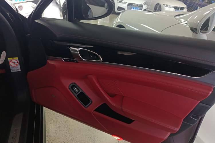 Used Porsche Panamera 2016 Panamera Edition 3.0T Interior 5