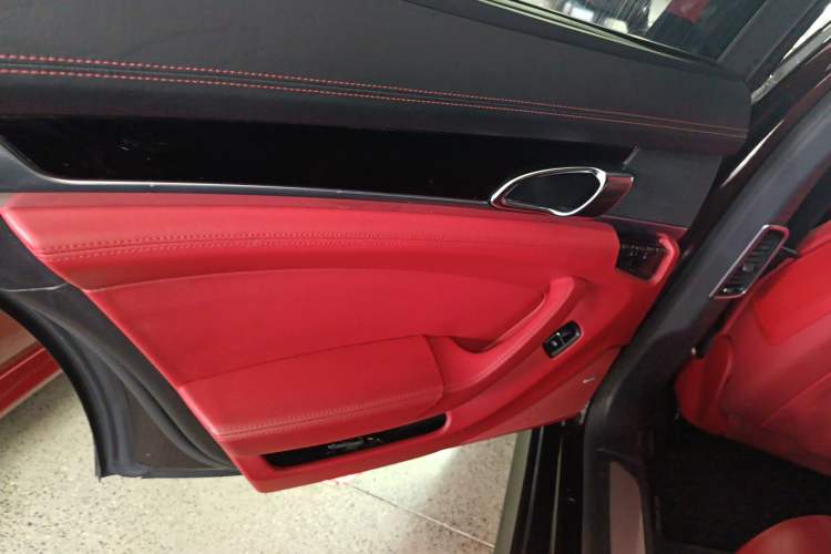 Used Porsche Panamera 2016 Panamera Edition 3.0T Interior 8