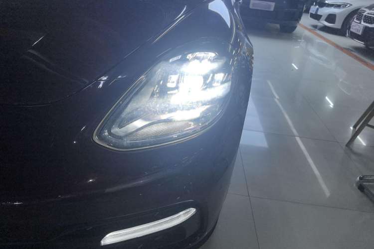 Used Porsche Panamera 2017 Panamera 3.0T Left Front Headlight