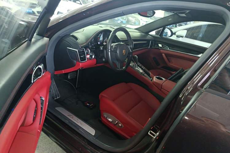 Used Porsche Panamera 2016 Panamera Edition 3.0T Left Front Seat