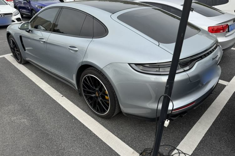Used Porsche Panamera 2023 Panamera 2.9T Platinum Edition Exterior 3
