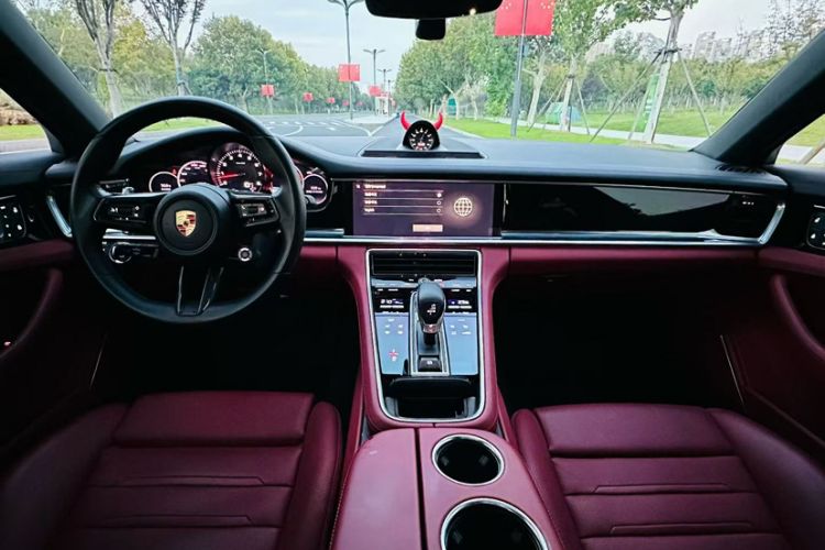 Used Porsche Panamera 2023 Panamera 2.9T Platinum Edition Interior 1