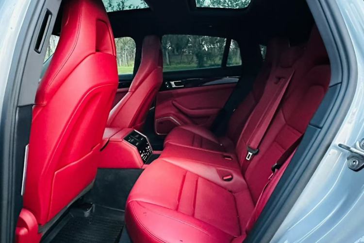 Used Porsche Panamera 2023 Panamera 2.9T Platinum Edition Interior 4