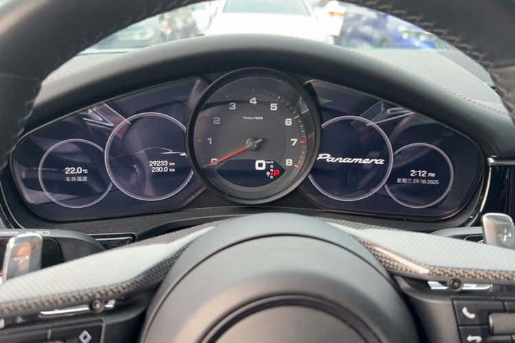 Used Porsche Panamera 2023 Panamera 2.9T Platinum Edition Odometer Close Up