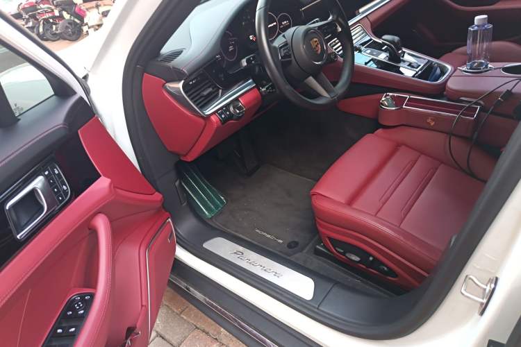 Used Porsche Panamera 2022 Panamera Executive Long Wheelbase 2.9T Driver Seat