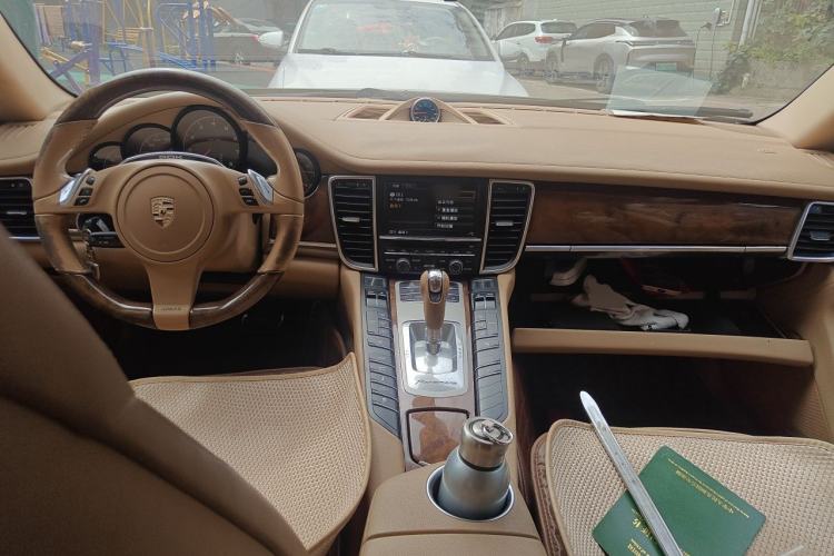 Used Porsche Panamera 2010 Panamera 3.6L Center Console