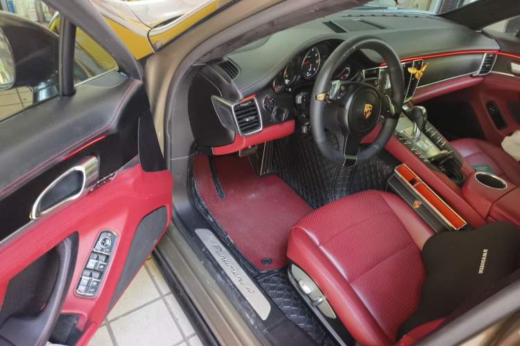 Used Porsche Panamera 2010 Panamera 4 3.6L Driver Seat