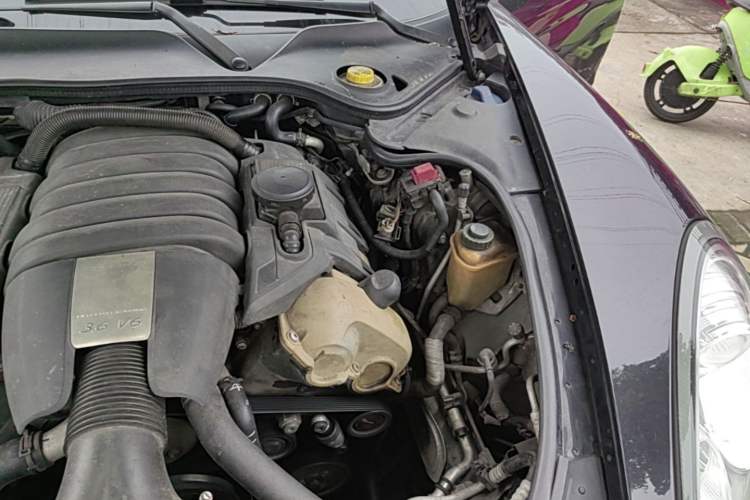 Used Porsche Panamera 2010 Panamera 3.6L Engine Bay Left