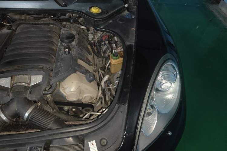 Used Porsche Panamera 2010 Panamera 4S 4.8L Engine Bay Left