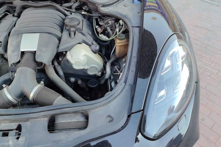 Used Porsche Panamera 2010 Panamera 3.6L Engine Bay Left