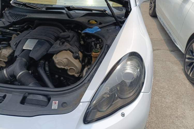 Used Porsche Panamera 2010 Panamera 3.6L Engine Bay Left