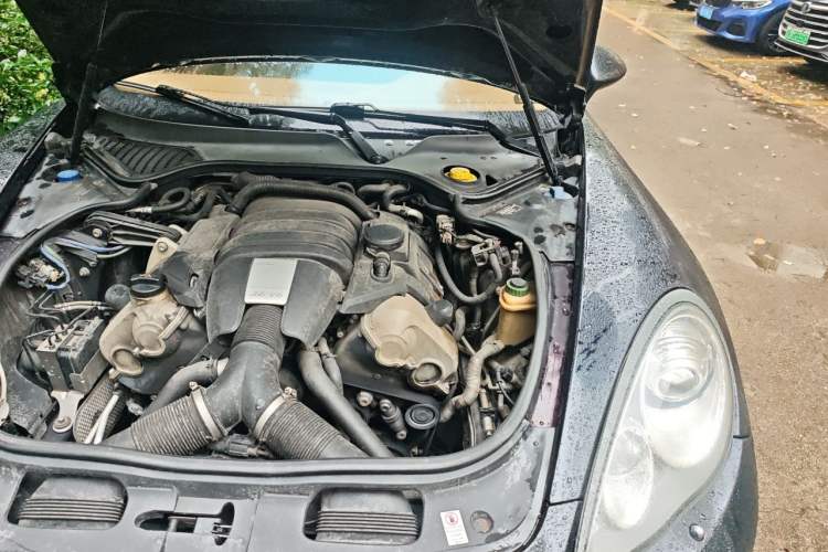 Used Porsche Panamera 2010 Panamera 3.6L Engine Bay Left