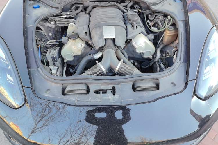 Used Porsche Panamera 2010 Panamera 3.6L Engine Bay