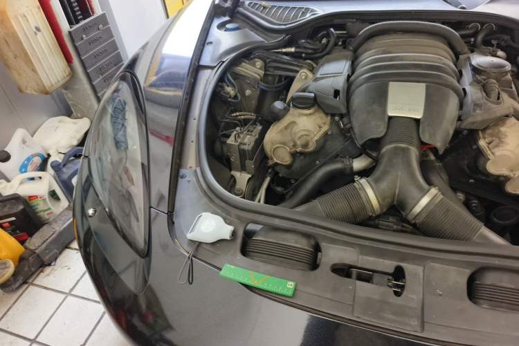 Used Porsche Panamera 2010 Panamera 4 3.6L Engine Bay Right