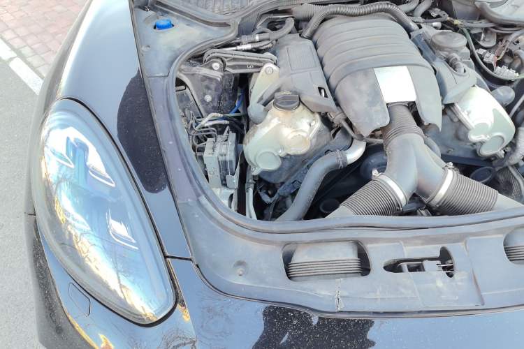Used Porsche Panamera 2010 Panamera 3.6L Engine Bay Right