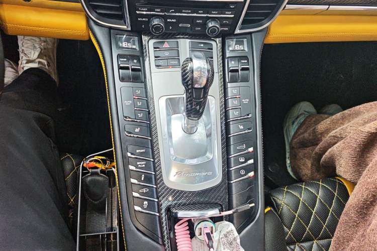 Used Porsche Panamera 2010 Panamera Turbo 4.8T Gear Lever