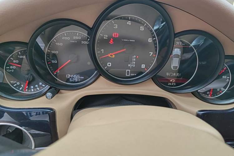 Used Porsche Panamera 2010 Panamera 3.6L Odometer Close Up