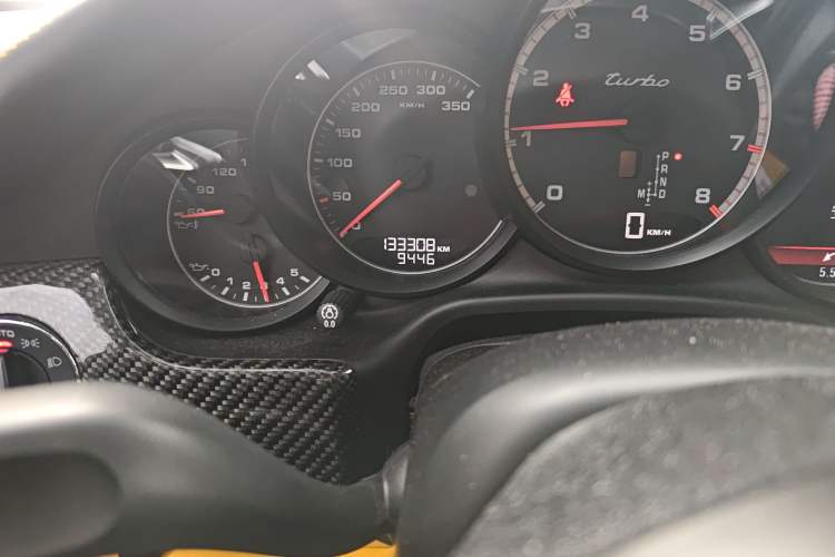Used Porsche Panamera 2010 Panamera Turbo 4.8T Odometer Close Up