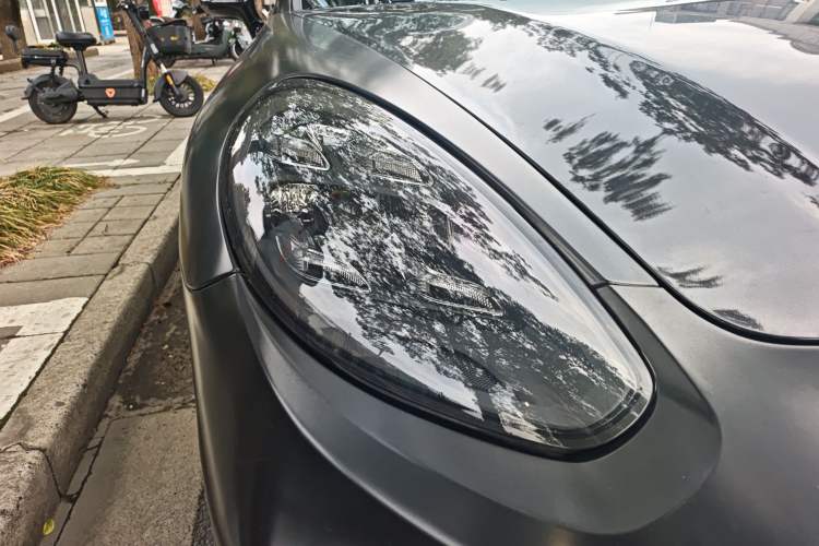Used Porsche Panamera 2010 Panamera Turbo 4.8T Right Front Headlight