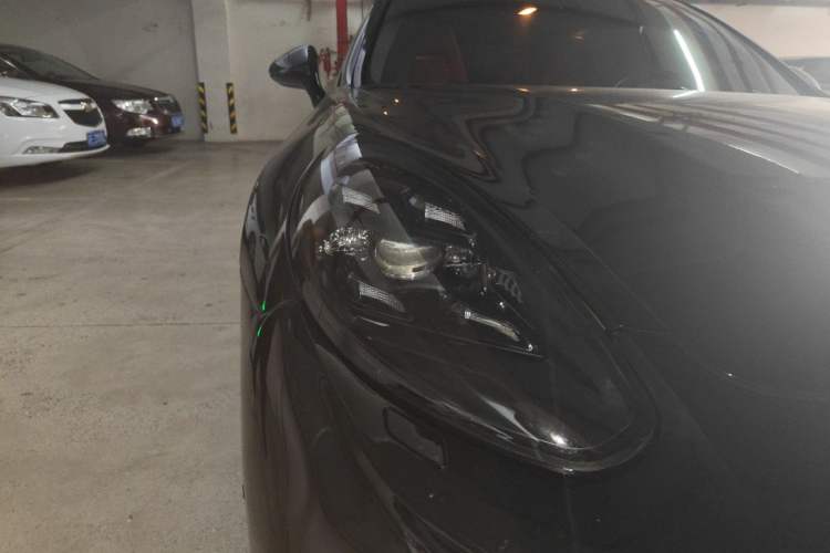 Used Porsche Panamera 2010 Panamera 3.6L Right Front Headlight
