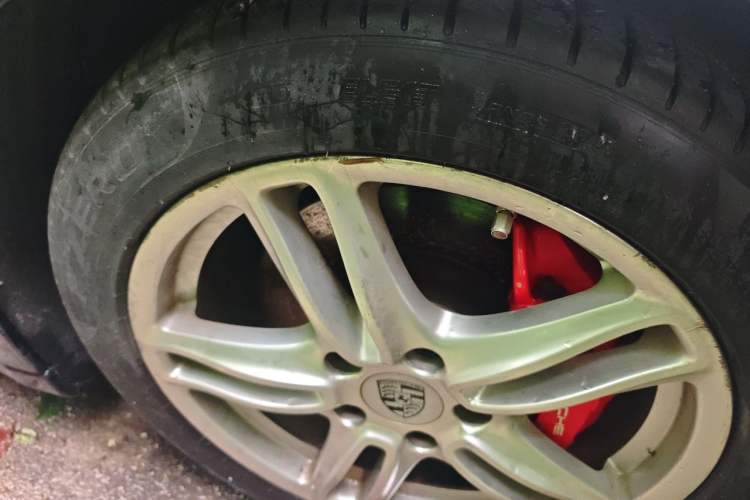 Used Porsche Panamera 2010 Panamera 3.6L Right Front Wheel Hub