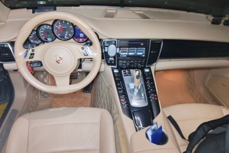 Used Porsche Panamera 2010 Panamera 3.6L Center Console