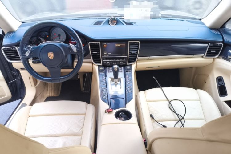 Used Porsche Panamera 2010 Panamera 4S 4.8L Center Console