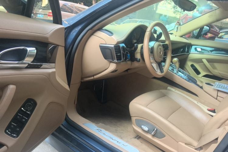 Used Porsche Panamera 2010 Panamera 4 3.6L Driver Seat