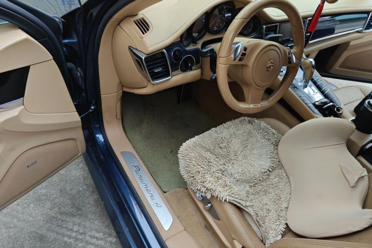 Used Porsche Panamera 2010 Panamera 4 3.6L Driver Seat