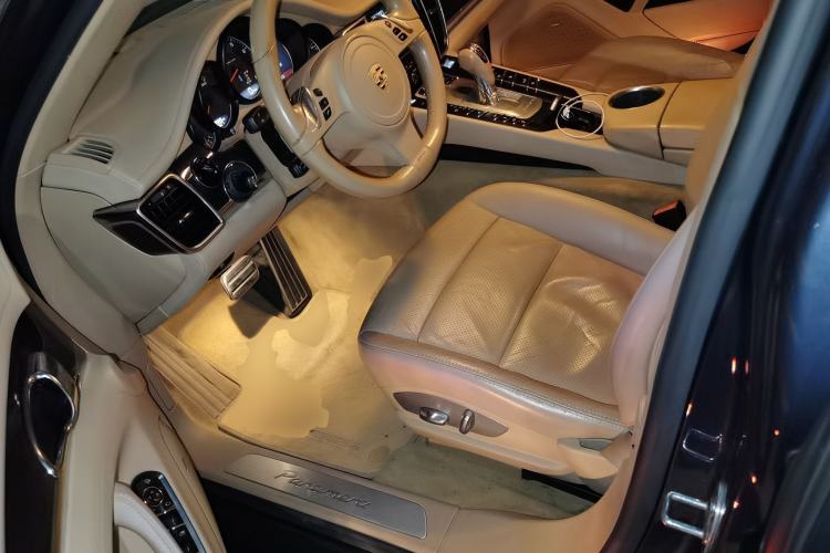 Used Porsche Panamera 2010 Panamera 3.6L Driver Seat