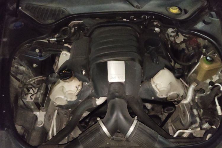Used Porsche Panamera 2010 Panamera 4 3.6L Engine Bay