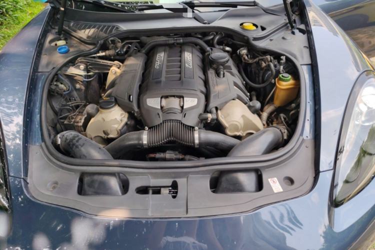 Used Porsche Panamera 2010 Panamera Turbo 4.8T Engine Bay