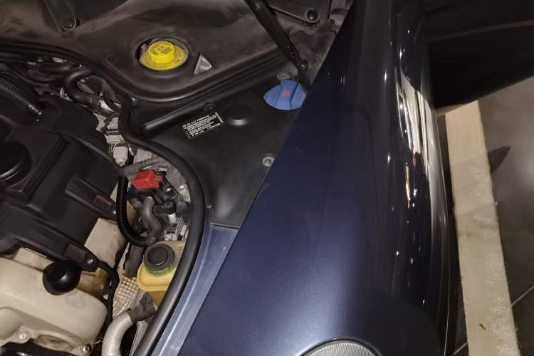 Used Porsche Panamera 2010 Panamera 3.6L Engine Bay Left