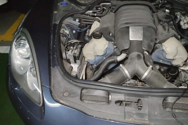 Used Porsche Panamera 2010 Panamera 3.6L Engine Bay Right
