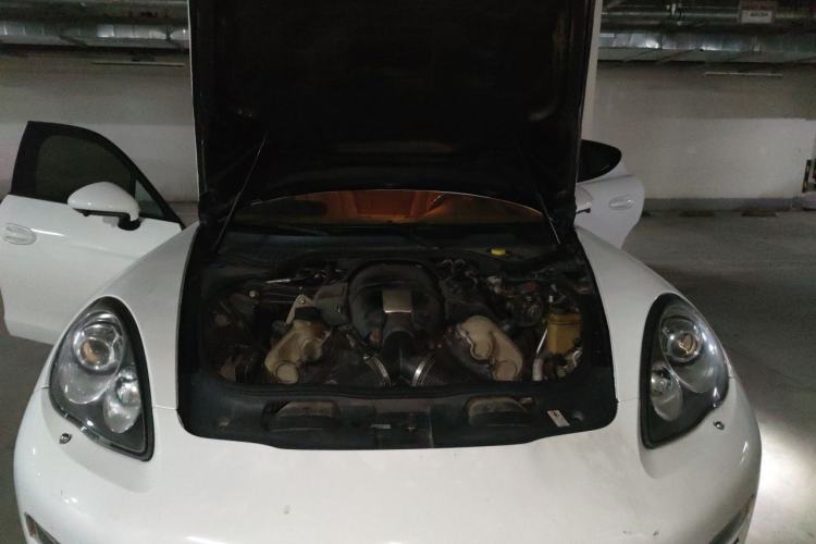 Used Porsche Panamera 2010 Panamera 3.6L Engine Bay