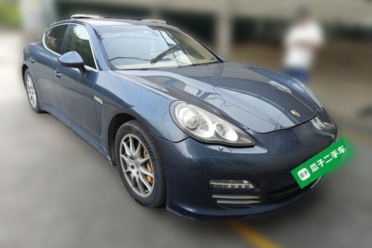 Used Porsche Panamera 2010 Panamera 4 3.6L Front Right 45 Deg