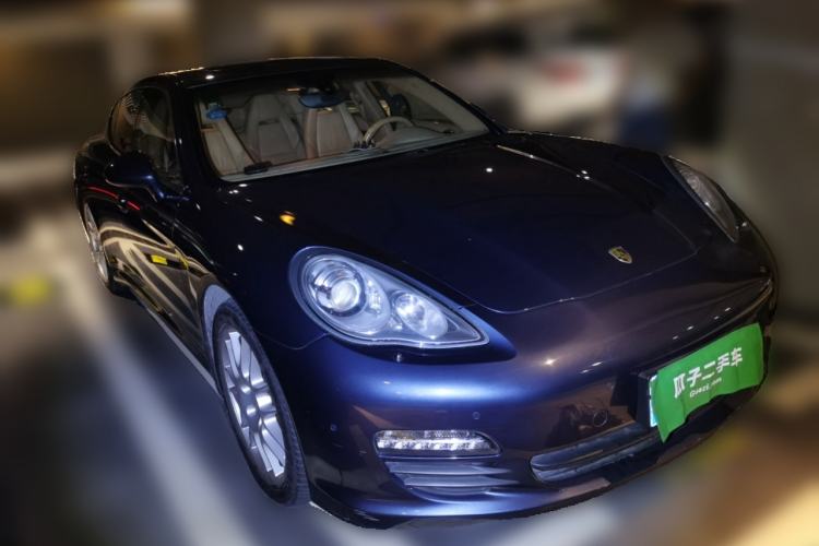 Used Porsche Panamera 2010 Panamera 3.6L Front Right 45 Deg