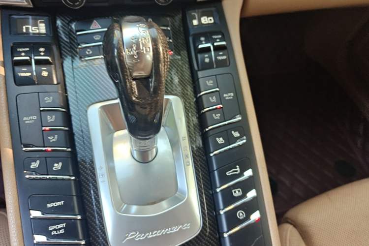 Used Porsche Panamera 2010 Panamera 4S 4.8L Gear Lever