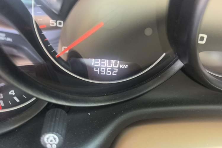 Used Porsche Panamera 2010 Panamera 4 3.6L Odometer Close Up