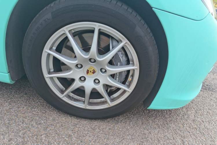 Used Porsche Panamera 2010 Panamera 3.6L Right Front Wheel Hub