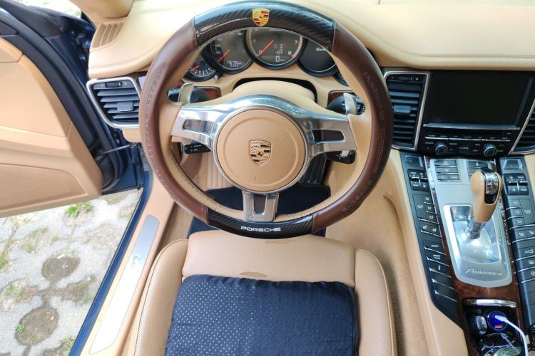 Used Porsche Panamera 2010 Panamera Turbo 4.8T Steering Wheel