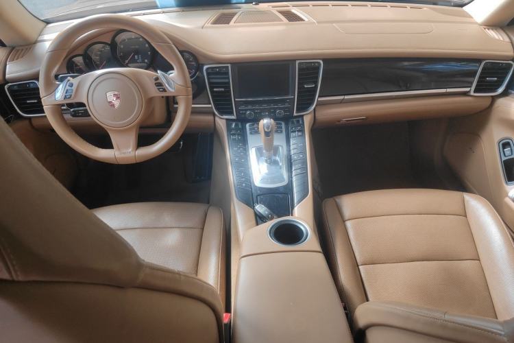 Used Porsche Panamera 2010 Panamera 3.6L Center Console