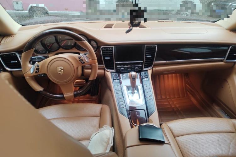 Used Porsche Panamera 2010 Panamera 3.6L Center Console