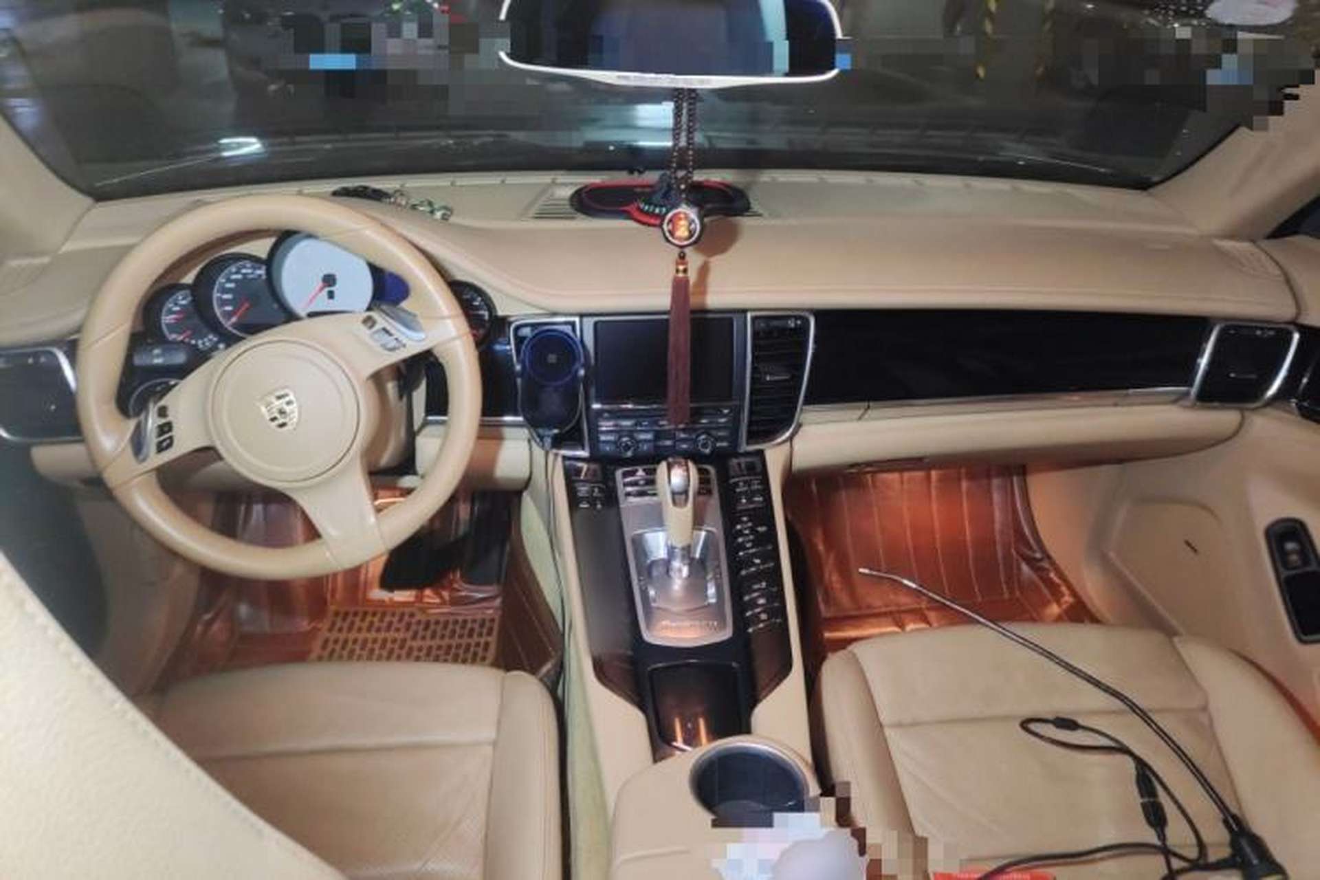 Used Porsche Panamera 2010 Panamera 4S 4.8L Center Console