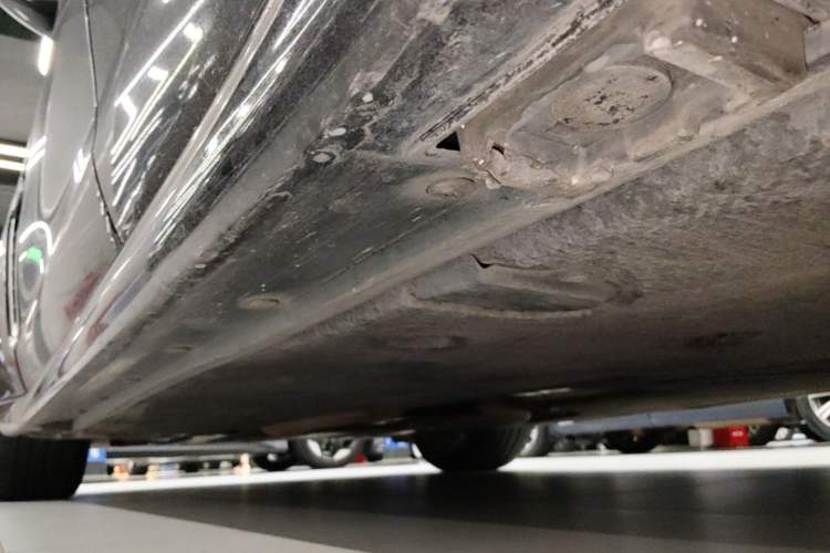 Used Porsche Panamera  Chassis Rear Left