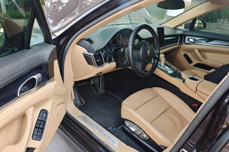 Used Porsche Panamera 2010 Panamera 3.6L Driver Seat