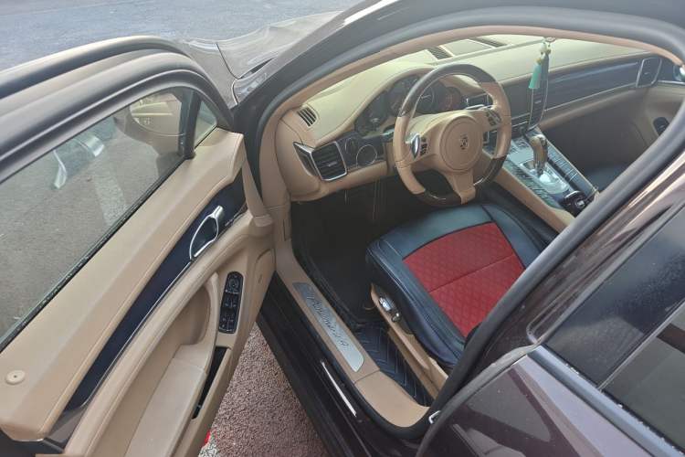 Used Porsche Panamera 2010 Panamera 4 3.6L Driver Seat
