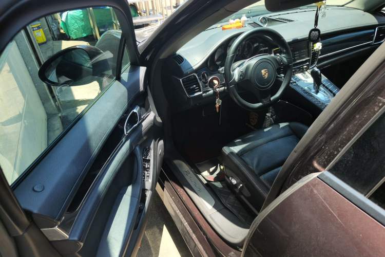 Used Porsche Panamera 2010 Panamera 3.6L Driver Seat