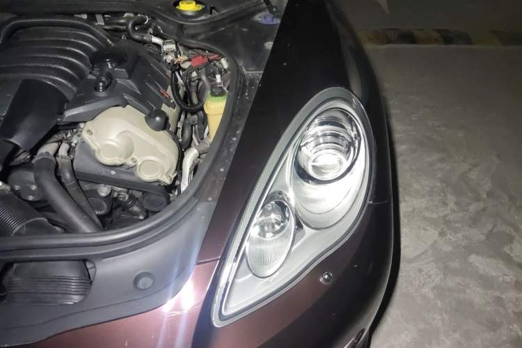 Used Porsche Panamera 2010 Panamera 3.6L Engine Bay Left