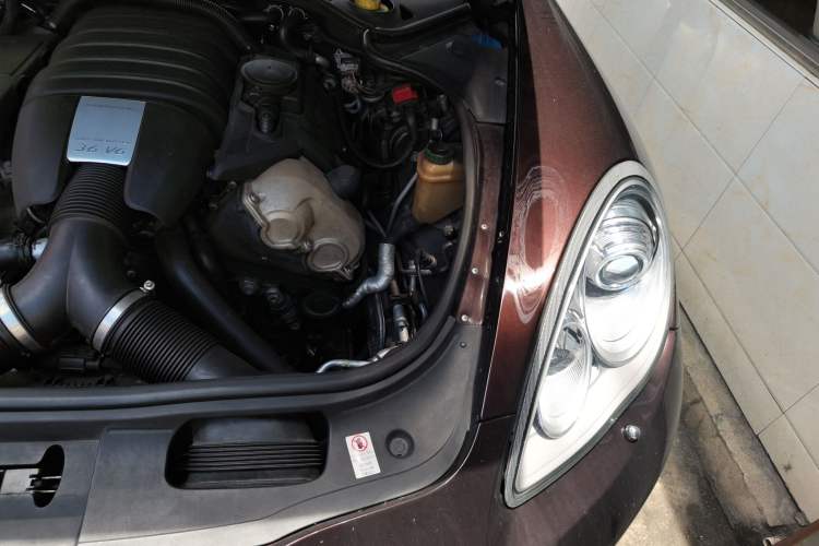 Used Porsche Panamera 2010 Panamera 3.6L Engine Bay Left